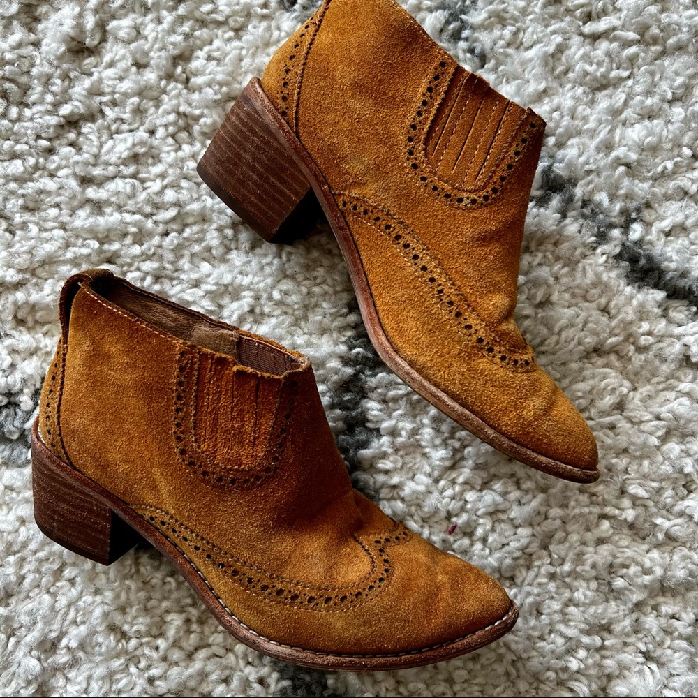 Madewell - The Grayson Brogue Chelsea ankle boots